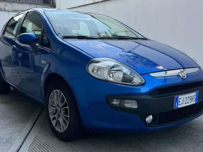 Usata Fiat Punto Evo S 77 CV (56 kW) 2011 Blu/azzurro Utilitaria