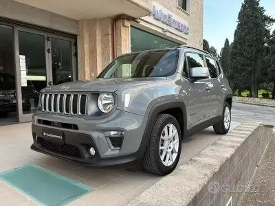 Occasion Jeep Renegade Limited 131 ch (96 kW) 2022 Gris SUV