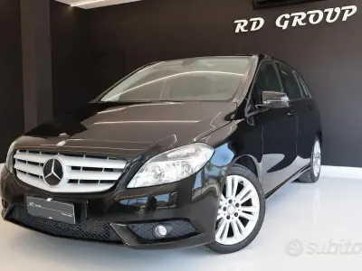 Usata Mercedes B180 Executive 109 CV (80 kW) 2014 Nero Utilitaria