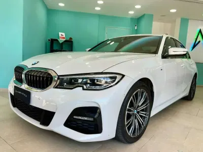 Usata BMW 318 M Sport 150 CV (110 kW) 2021 Mineral white metallic Berlina