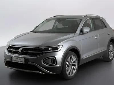 Usata VW T-Roc Style 110 CV (80 kW) 2023 Pyrit silver metallizzato SUV