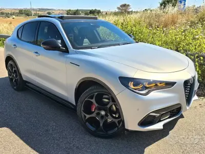 Usata Alfa Romeo Stelvio Competizione 209 CV (153 kW) 2023 Grigio SUV