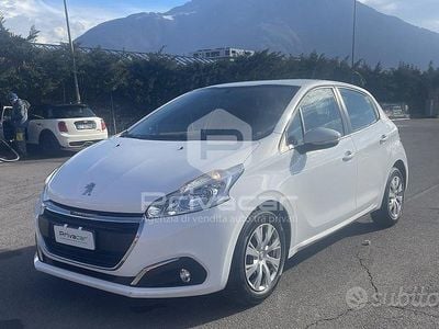 Usata Peugeot 208 Allure 82 CV (60 kW) 2018 Bianco Utilitaria