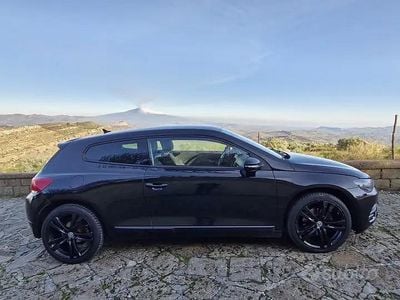 Usata VW Scirocco 122 CV (89 kW) 2011 Nero Coupé