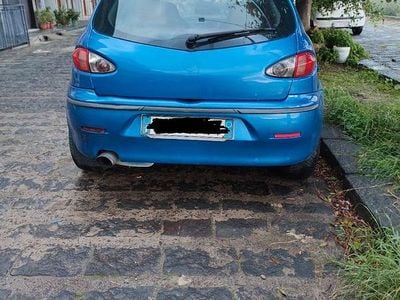 Usata Alfa Romeo 147 115 CV (84 kW) 2004 Blu Utilitaria