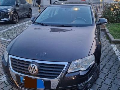 Usata VW Passat Sportline 140 CV (102 kW) 2007 Marrone Station wagon