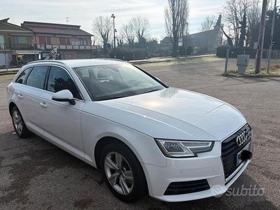 Usata Audi A4 122 CV (89 kW) 2017 Bianco Station wagon