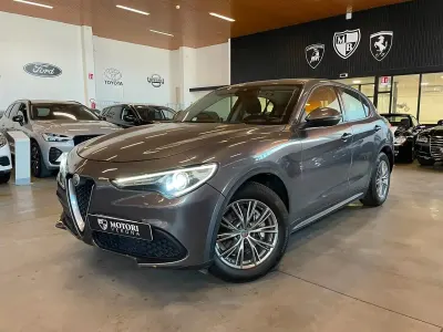 Usata Alfa Romeo Stelvio Business 160 CV (117 kW) 2019 Grigio SUV