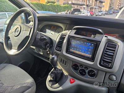 usata Opel Vivaro 1.6 9 posti