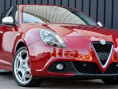 Usata Alfa Romeo Giulietta 120 CV (88 kW) 2017 Rosso Utilitaria
