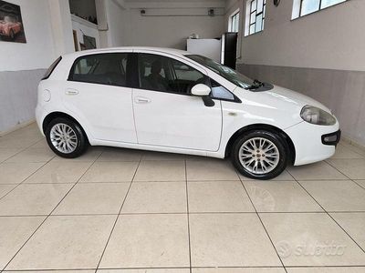 Usata Fiat Punto Evo 77 CV (56 kW) 2011 Bianco Utilitaria