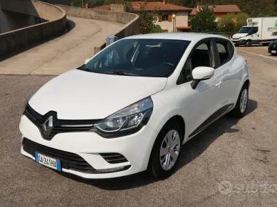 Usata Renault Clio V 86 CV (63 kW) 2020 Bianco Furgone