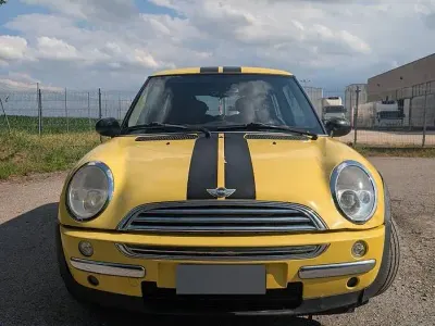 Usata Mini Cooper 75 CV (55 kW) 2003 Giallo Utilitaria