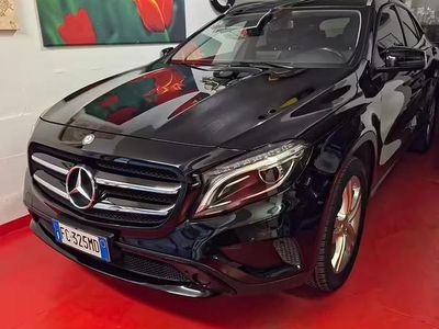 Usata Mercedes GLA200 136 CV (100 kW) 2016 Nero SUV