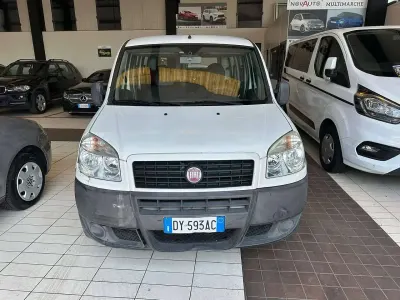 Usata Fiat Doblò Active 103 CV (75 kW) 2009 Bianco Monovolume