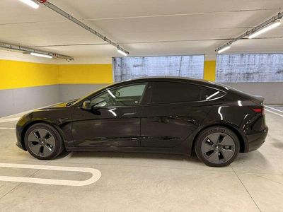 Nero Usata 2023 Tesla Model 3 Standard Range Berlina | 30.000 € (Buon prezzo)
