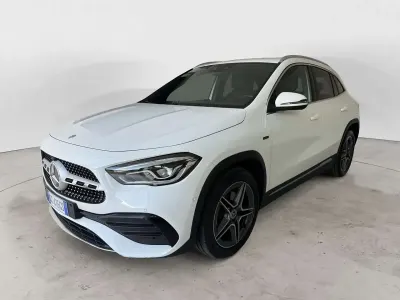 Usata Mercedes GLA250 Premium 218 CV (160 kW) 2020 Bianco SUV