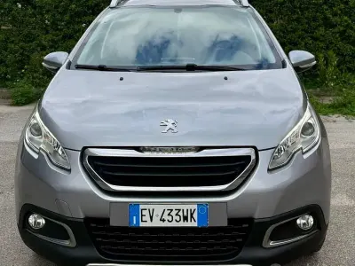 Usata Peugeot 2008 82 CV (60 kW) 2014 Grigio SUV