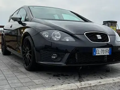 Usata Seat Leon FR 170 CV (125 kW) 2012 Berlina