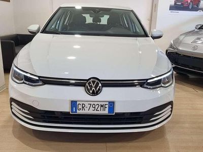 Usata VW Golf VIII Life 110 CV (80 kW) 2023 Bianco Berlina