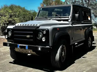 Usata Land Rover Defender 136 CV (100 kW) 1996 Grigio Station wagon