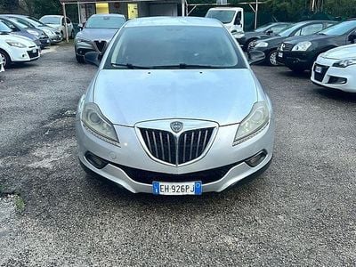 Begagnad Lancia Delta Gold 120 HK (88 kW) 2011 Grå Halvkombi