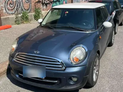 Usata Mini Cooper 122 CV (89 kW) 2010 Blu/azzurro Utilitaria