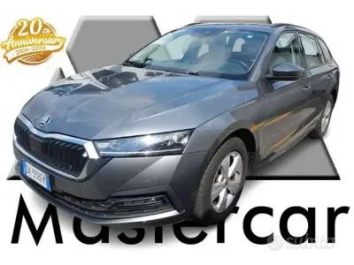 Usata Skoda Octavia Executive 116 CV (85 kW) 2022 Grigio Station wagon