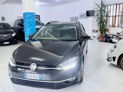 Usata VW Golf VII Executive 116 CV (85 kW) 2019 Nero Station wagon