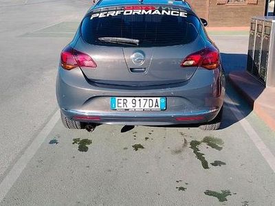 Usata Opel Astra 110 CV (80 kW) 2013 Grigio Berlina