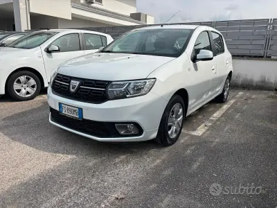 Usata Dacia Sandero 90 CV (66 kW) 2018 Bianco Berlina