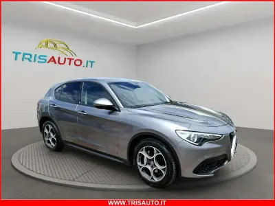 Usata Alfa Romeo Stelvio Business 160 CV (117 kW) 2019 Grigio SUV