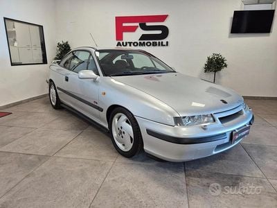 Usata Opel Calibra 204 CV (150 kW) 1993 Argento Coupé