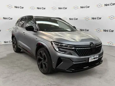 Usata Renault Austral Iconic 199 CV (146 kW) 2023 Grigio SUV