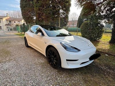 Usata Tesla Model 3 Standard Range Plus 239 kW (325 CV) 2020 Bianco Berlina