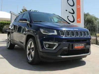 Usata Jeep Compass Limited 120 CV (88 kW) 2019 Jazz blue SUV