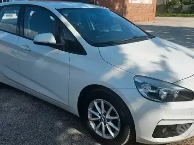 Usata BMW 218 Efficient Dynamics 95 CV (69 kW) 2015 Bianco Station wagon