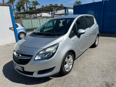 Usata Opel Meriva 120 CV (88 kW) 2016 Grigio Monovolume