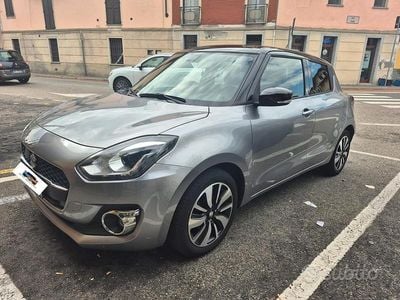 Usata Suzuki Swift 111 CV (81 kW) 2018 Grigio Utilitaria