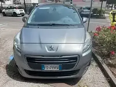 Usata Peugeot 5008