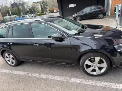 Usata Skoda Octavia G-TEC Executive 110 CV (80 kW) 2017 Nero Station wagon