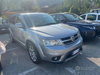 Usata Fiat Freemont 170 CV (125 kW) 2015 Grigio SUV