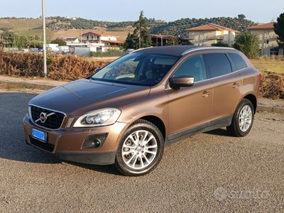 usata Volvo XC60 XC60 2.4 D 163 CV AWD Geartronic Kinetic