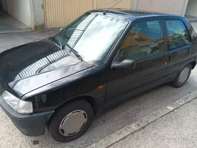 Usata Peugeot 106 60 CV (44 kW) 1995 Nero Utilitaria