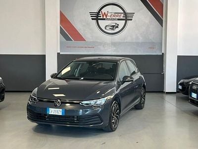 Occasion VW Golf VIII Life 110 ch (80 kW) 2024 Gris Berline