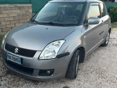 Usata Suzuki Swift 69 CV (50 kW) 2007 Grigio Utilitaria