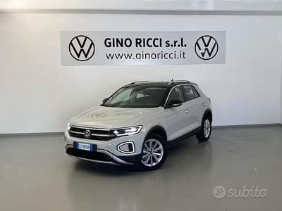 Occasion VW T-Roc Style 150 ch (110 kW) 2022 Beige SUV