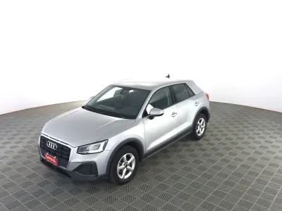 Usata Audi Q2 116 CV (85 kW) 2023 Argento floret SUV
