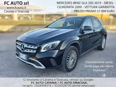 Usata Mercedes GLA200 Premium 136 CV (100 kW) 2019 Nero SUV