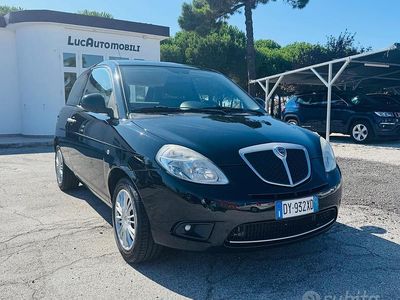 Usata Lancia Ypsilon 60 CV (44 kW) 2009 Nero Utilitaria